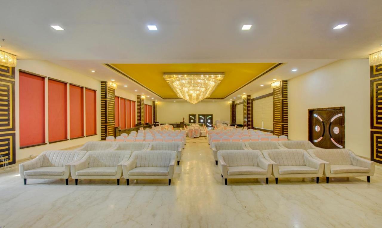 Treebo Elysee, Patel Nagar เดห์ราดุน ภายนอก รูปภาพ